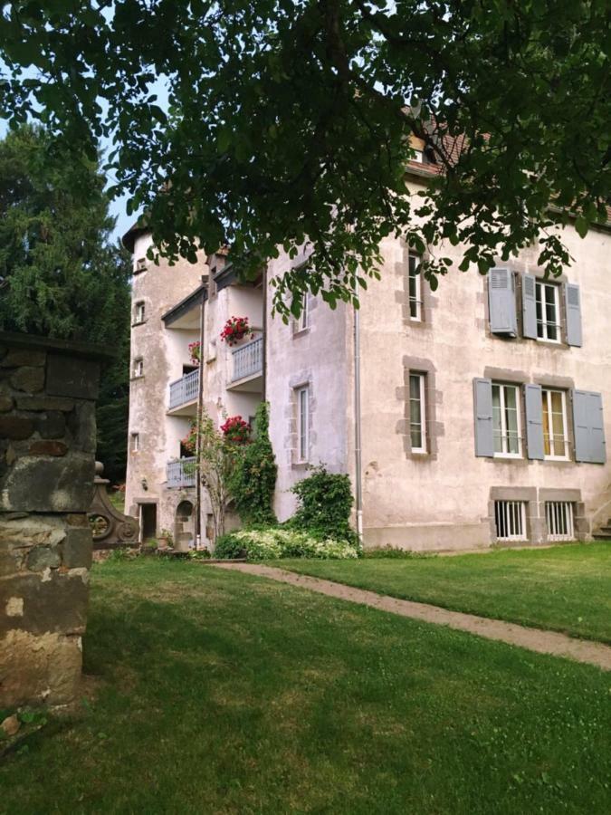Gites Le Vieux Vinzelles Volvic Eksteriør billede